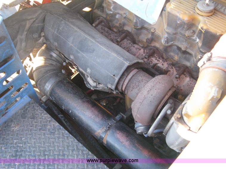 image for item A6051 2001 Al-jon Impact 81K landfill compactor