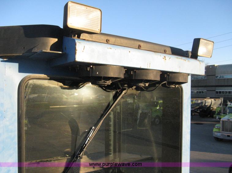 image for item A6051 2001 Al-jon Impact 81K landfill compactor