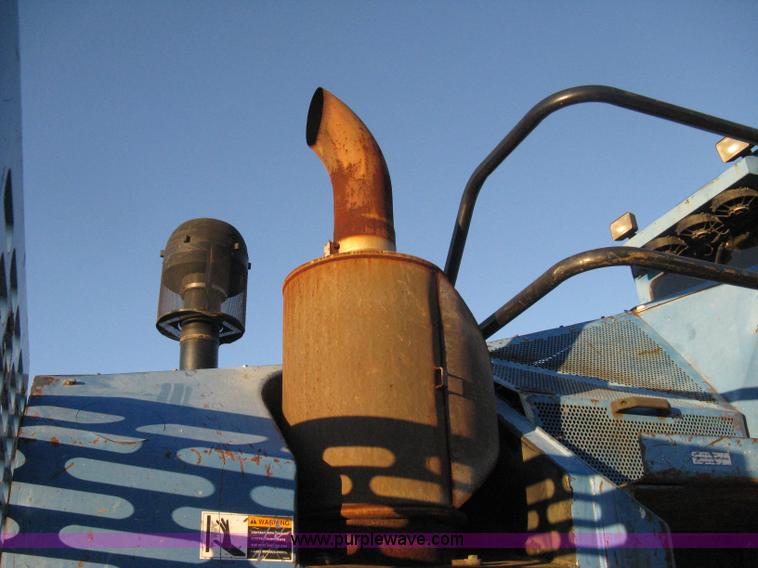 image for item A6051 2001 Al-jon Impact 81K landfill compactor