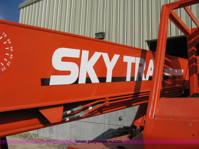 image for item A6053 1992 SkyTrak 6036 telehandler
