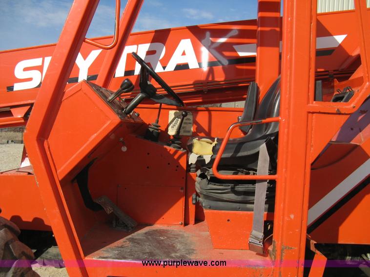 image for item A6053 1992 SkyTrak 6036 telehandler