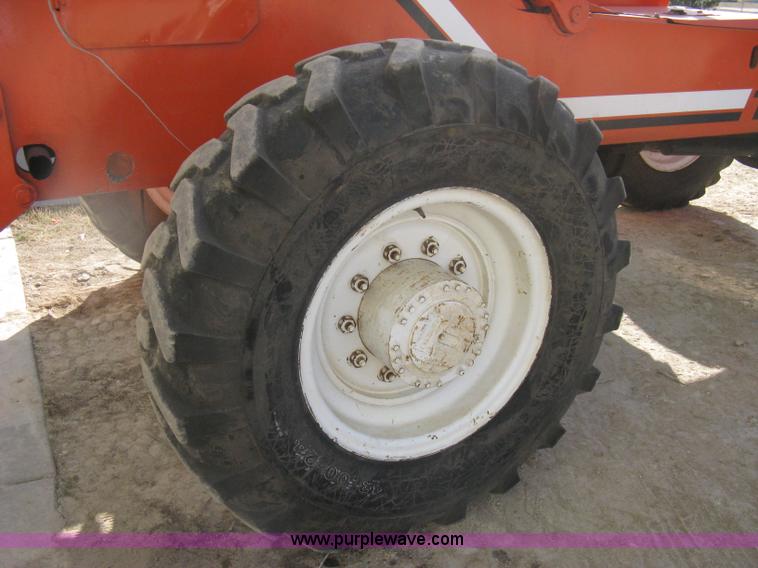 image for item A6053 1992 SkyTrak 6036 telehandler