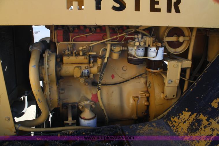 image for item A6629 Hyster rubber tire roller