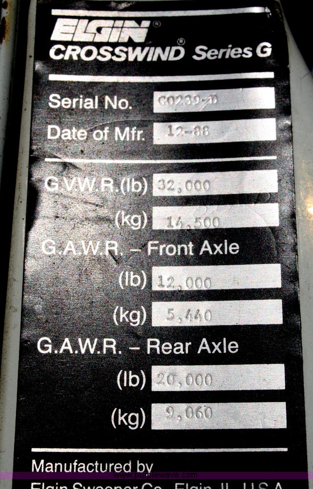 image for item A6630 1989 Ford Elgin Crosswind Series G street sweeper