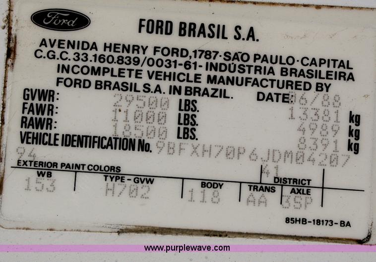 image for item A6630 1989 Ford Elgin Crosswind Series G street sweeper