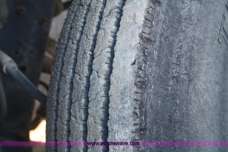 image for item A6630 1989 Ford Elgin Crosswind Series G street sweeper