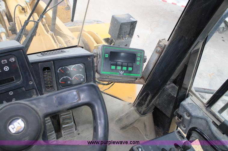image for item A6680 1999 Caterpillar 980G wheel loader