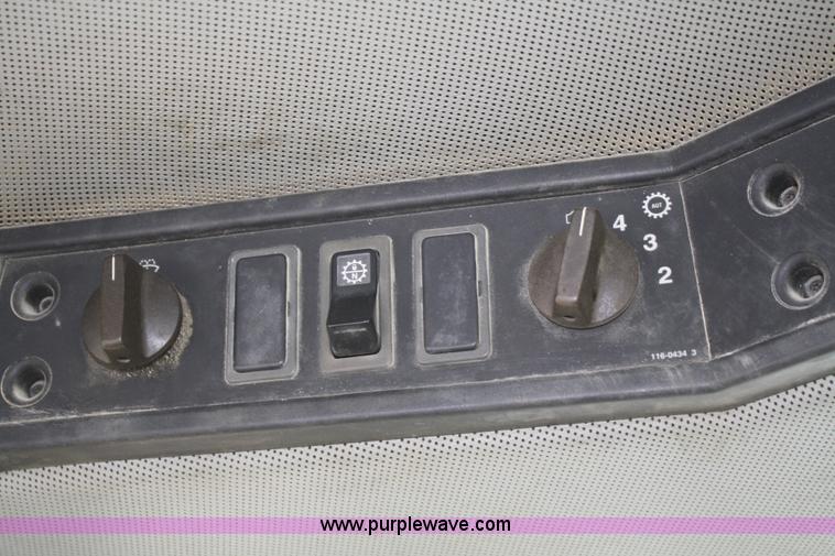 image for item A6680 1999 Caterpillar 980G wheel loader