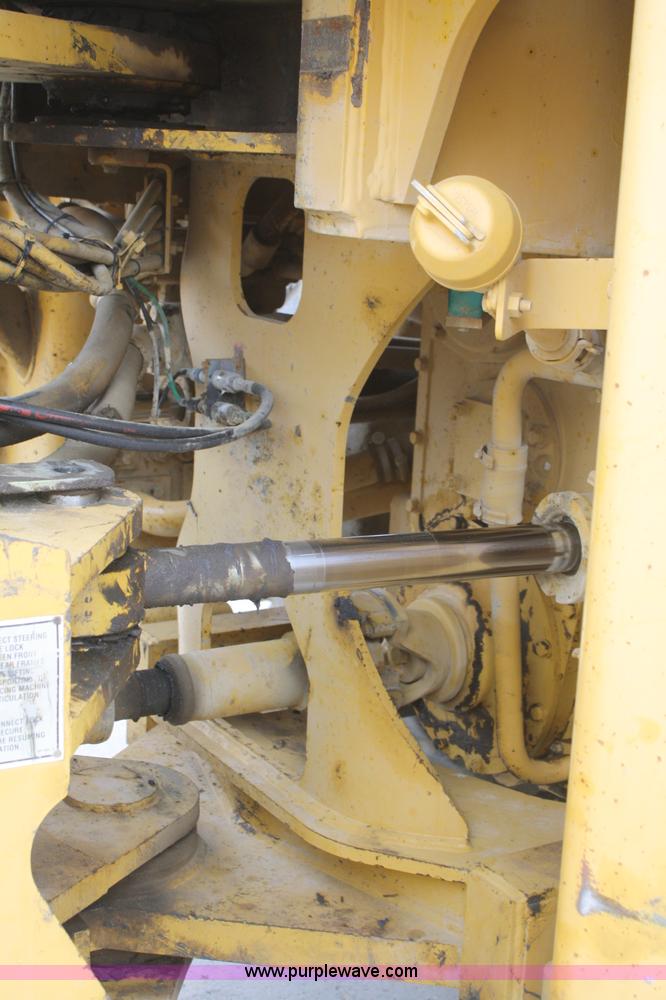 image for item A6680 1999 Caterpillar 980G wheel loader