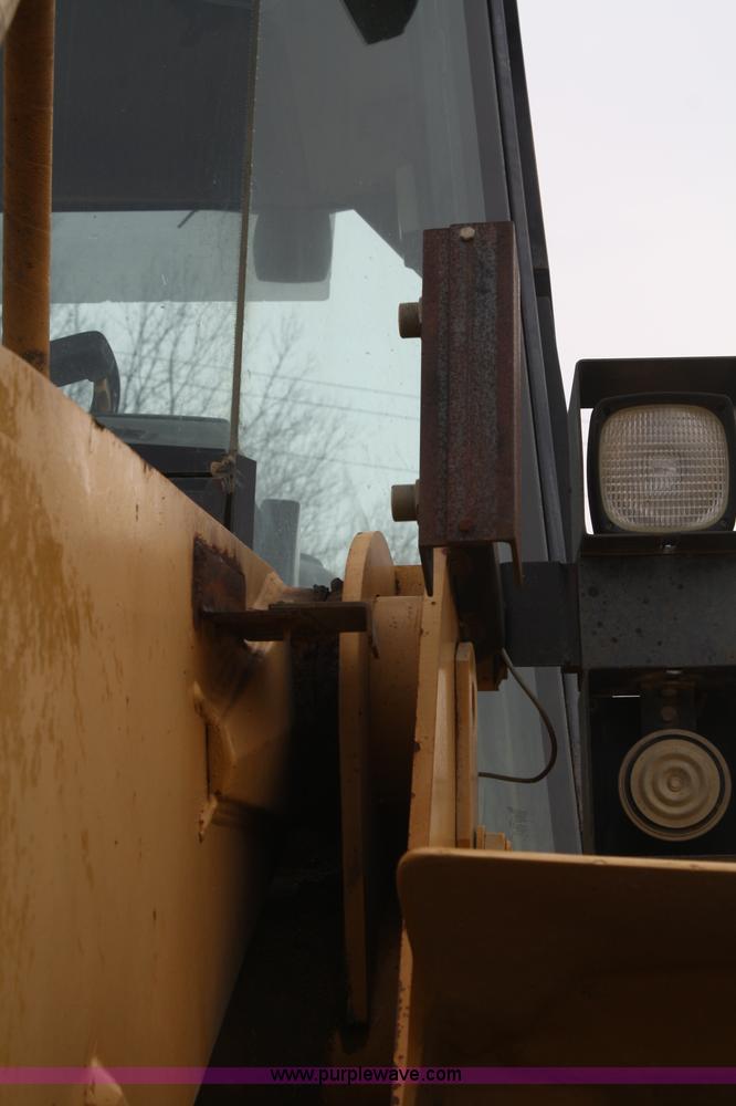 image for item A6680 1999 Caterpillar 980G wheel loader