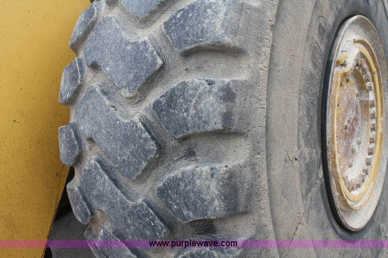 image for item A6680 1999 Caterpillar 980G wheel loader