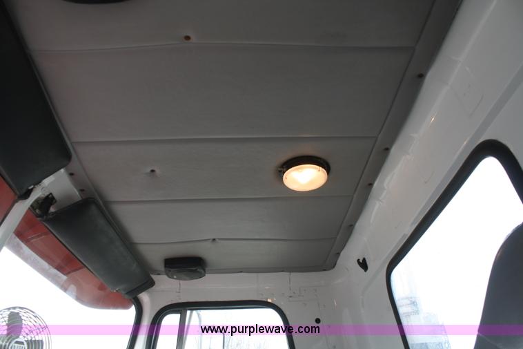 image for item A6682 1999 Volvo ACL truck cab and chassis