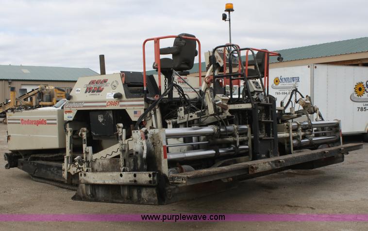 image for item A6683 1997 Cedarapids CR461 Grayhound series paver