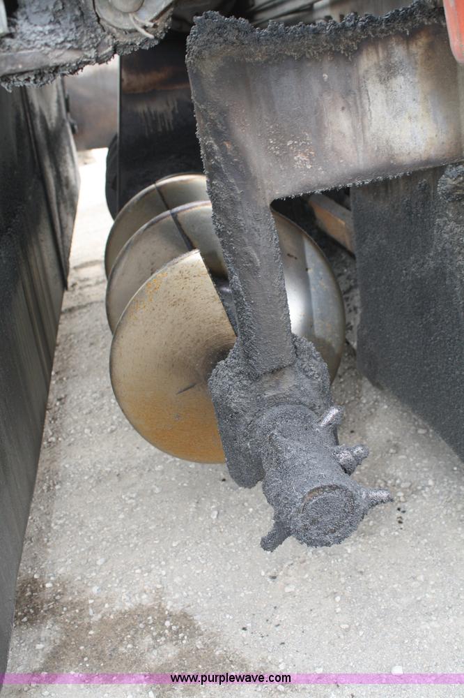 image for item A6683 1997 Cedarapids CR461 Grayhound series paver