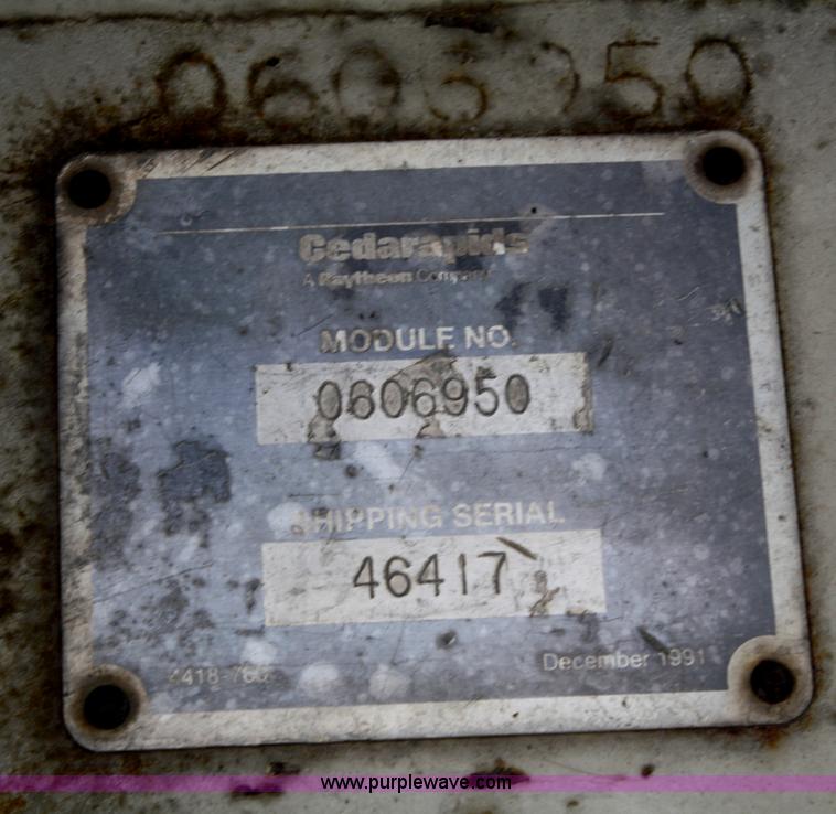 image for item A6683 1997 Cedarapids CR461 Grayhound series paver