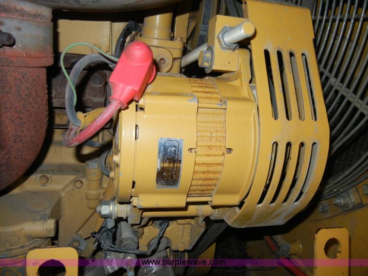 image for item A6707 2003 Caterpillar 953C track loader