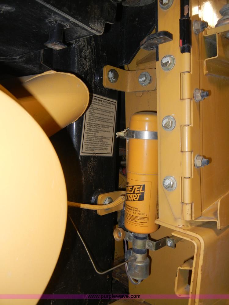 image for item A6707 2003 Caterpillar 953C track loader