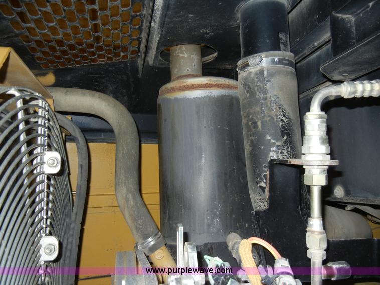 image for item A6707 2003 Caterpillar 953C track loader