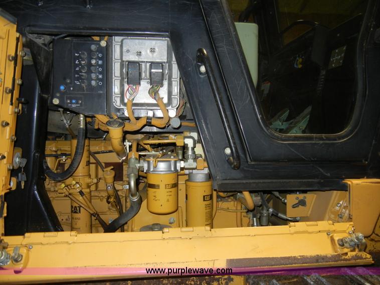 image for item A6707 2003 Caterpillar 953C track loader