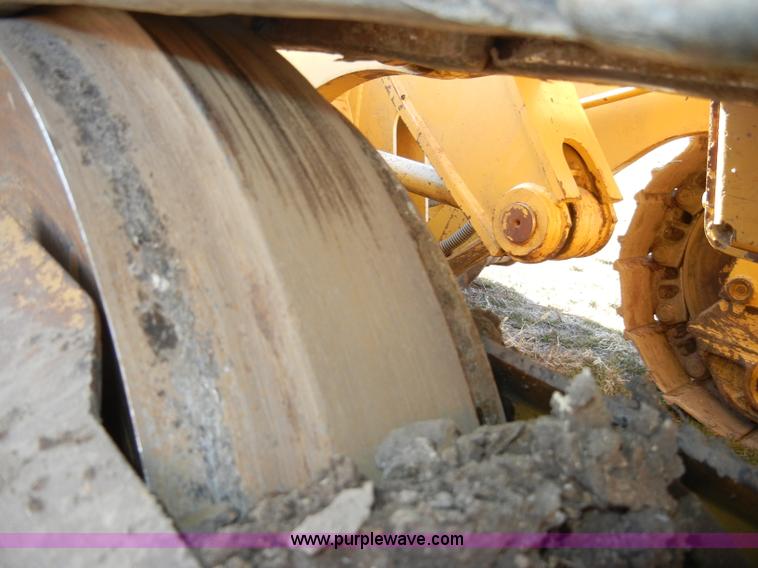 image for item A6707 2003 Caterpillar 953C track loader