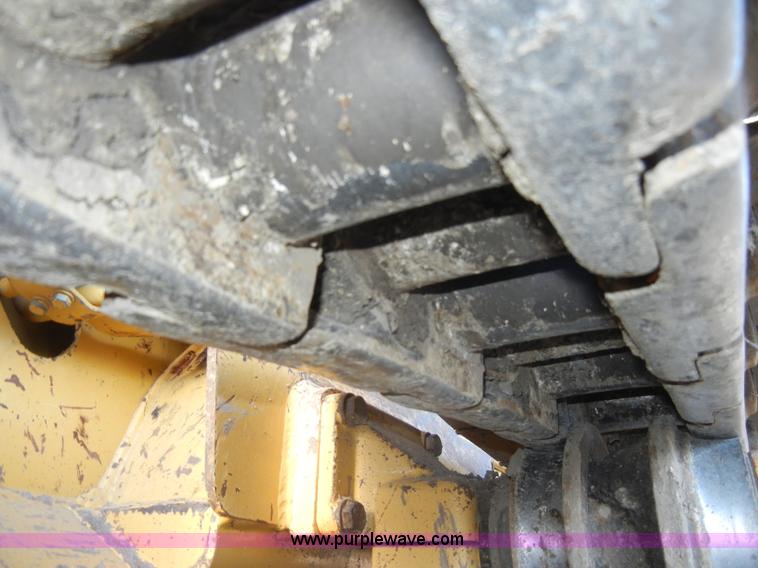 image for item A6707 2003 Caterpillar 953C track loader