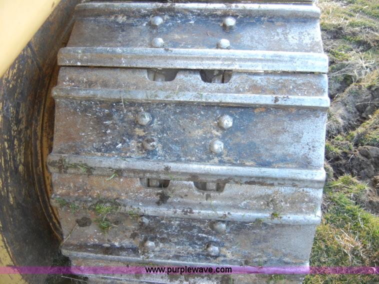 image for item A6707 2003 Caterpillar 953C track loader