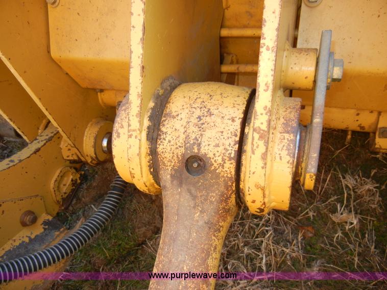 image for item A6707 2003 Caterpillar 953C track loader