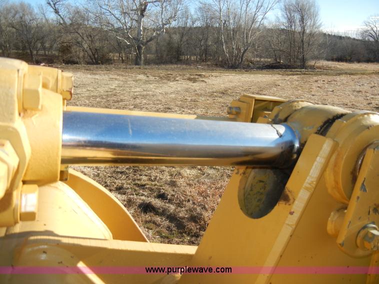 image for item A6707 2003 Caterpillar 953C track loader