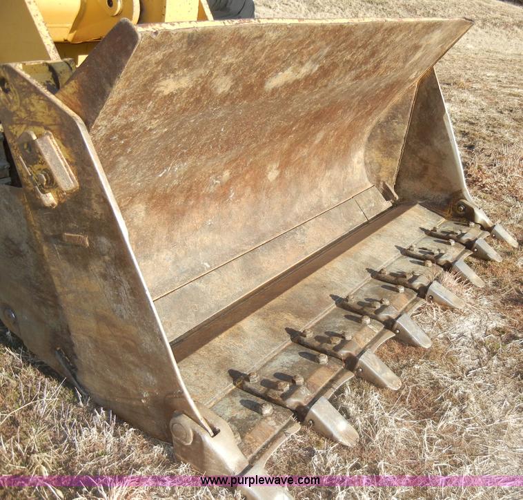 image for item A6707 2003 Caterpillar 953C track loader