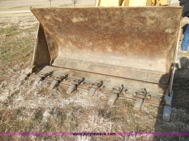 image for item A6707 2003 Caterpillar 953C track loader