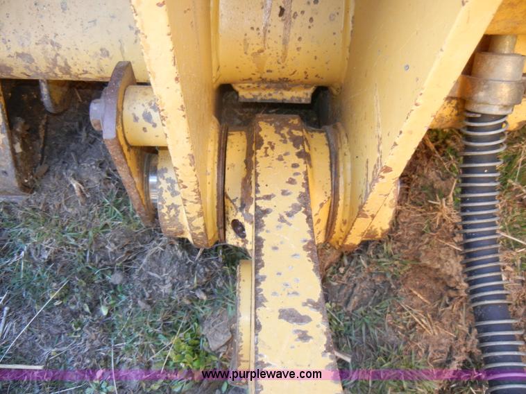 image for item A6707 2003 Caterpillar 953C track loader