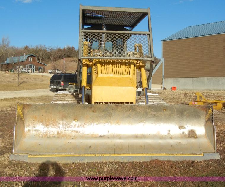 image for item A6708 2000 Komatsu D65PX dozer