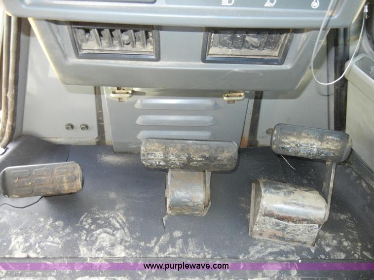 image for item A6708 2000 Komatsu D65PX dozer