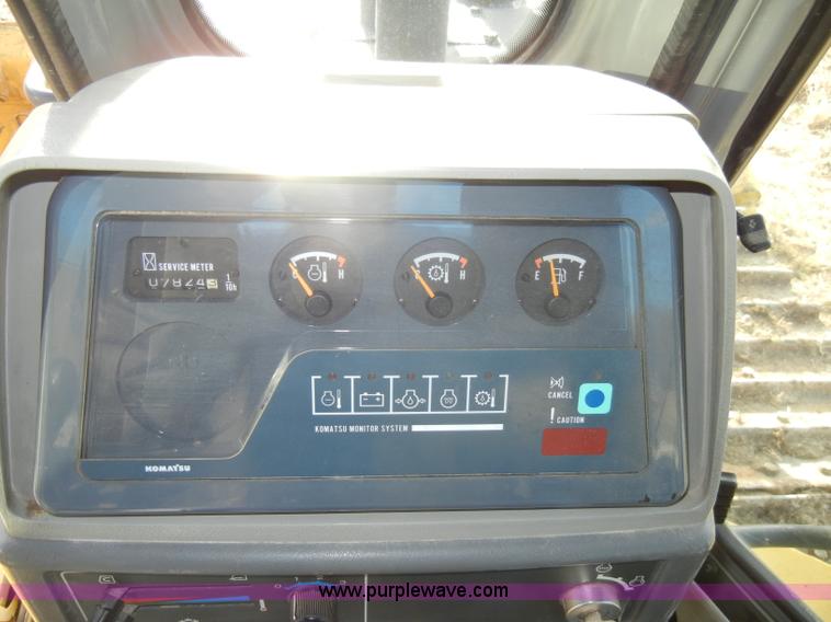 image for item A6708 2000 Komatsu D65PX dozer