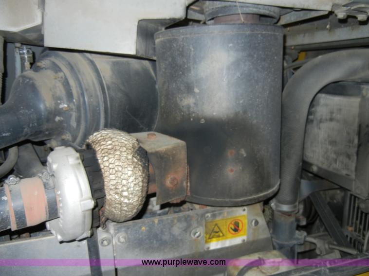 image for item A6708 2000 Komatsu D65PX dozer