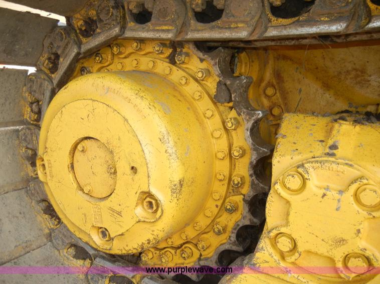 image for item A6708 2000 Komatsu D65PX dozer