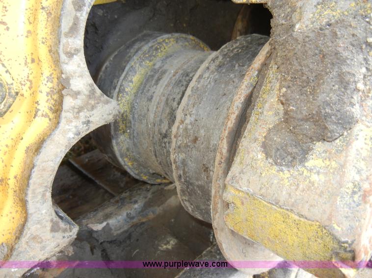 image for item A6708 2000 Komatsu D65PX dozer