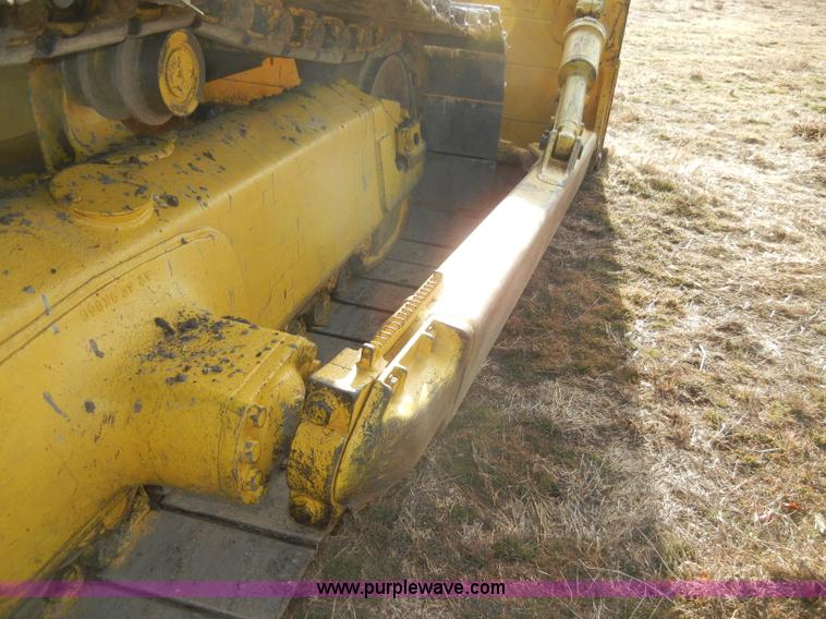 image for item A6708 2000 Komatsu D65PX dozer