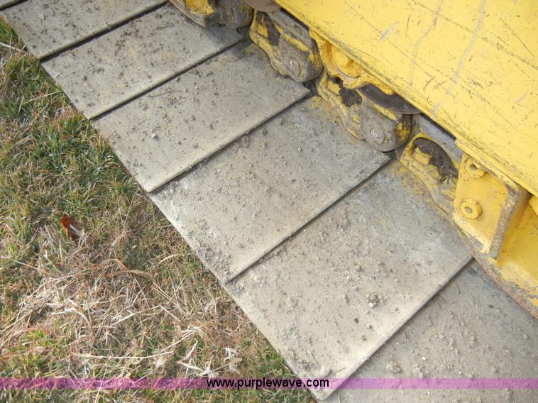 image for item A6708 2000 Komatsu D65PX dozer