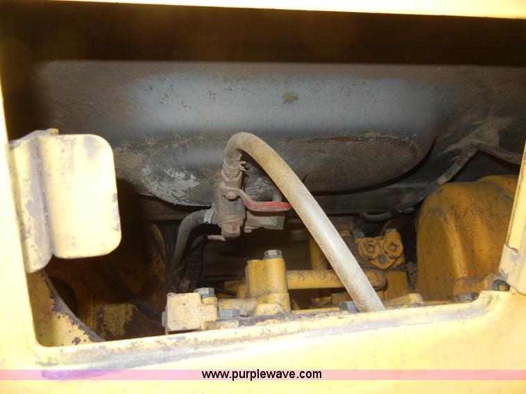 image for item A6708 2000 Komatsu D65PX dozer