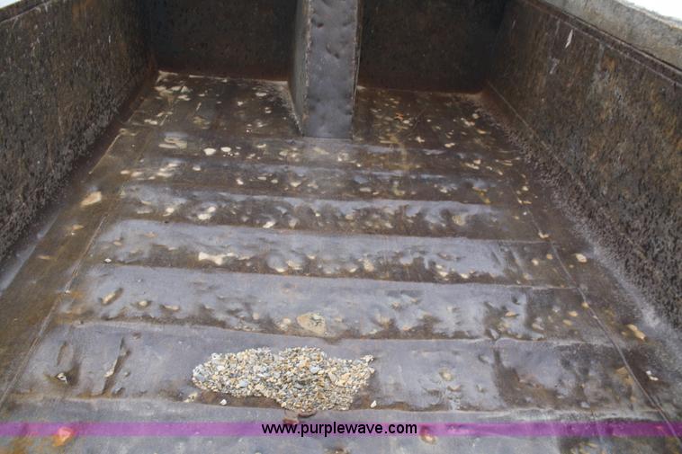 image for item A6762 1984 Freightliner FLC-42T dump truck