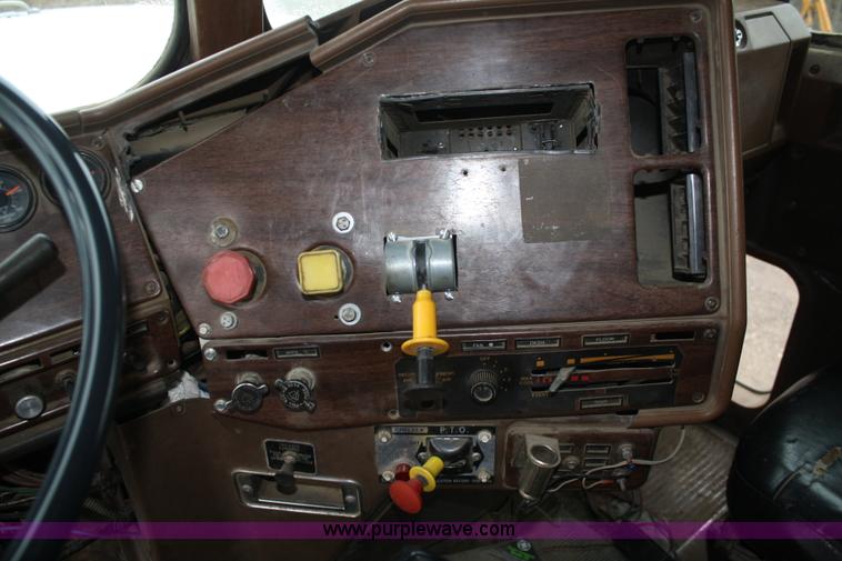 image for item A6762 1984 Freightliner FLC-42T dump truck