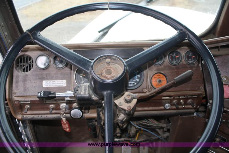 image for item A6762 1984 Freightliner FLC-42T dump truck