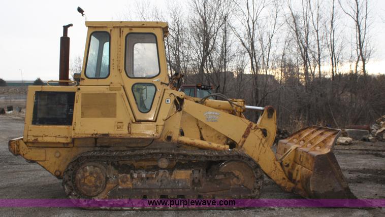 image for item A6763 1987 Caterpillar 953 track loader