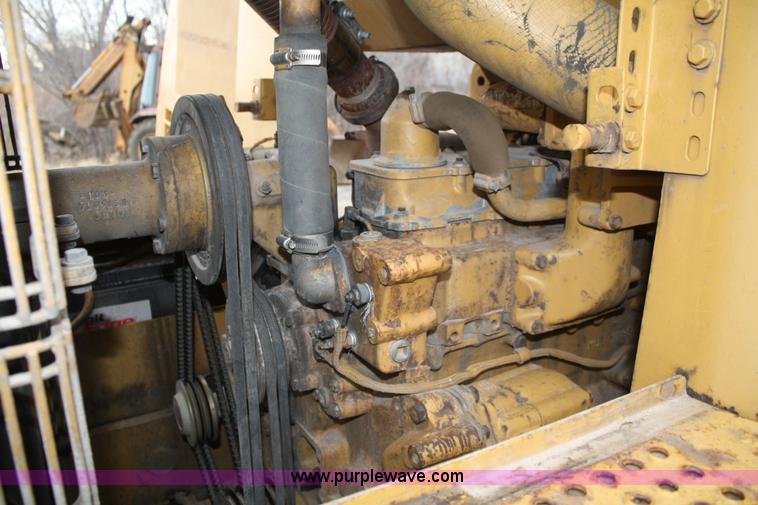 image for item A6763 1987 Caterpillar 953 track loader