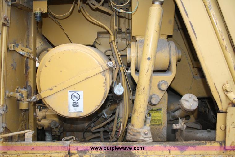 image for item A6763 1987 Caterpillar 953 track loader