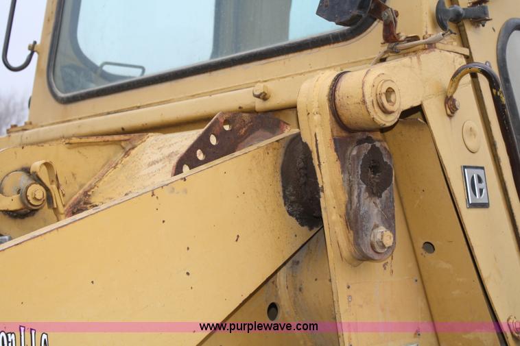 image for item A6763 1987 Caterpillar 953 track loader