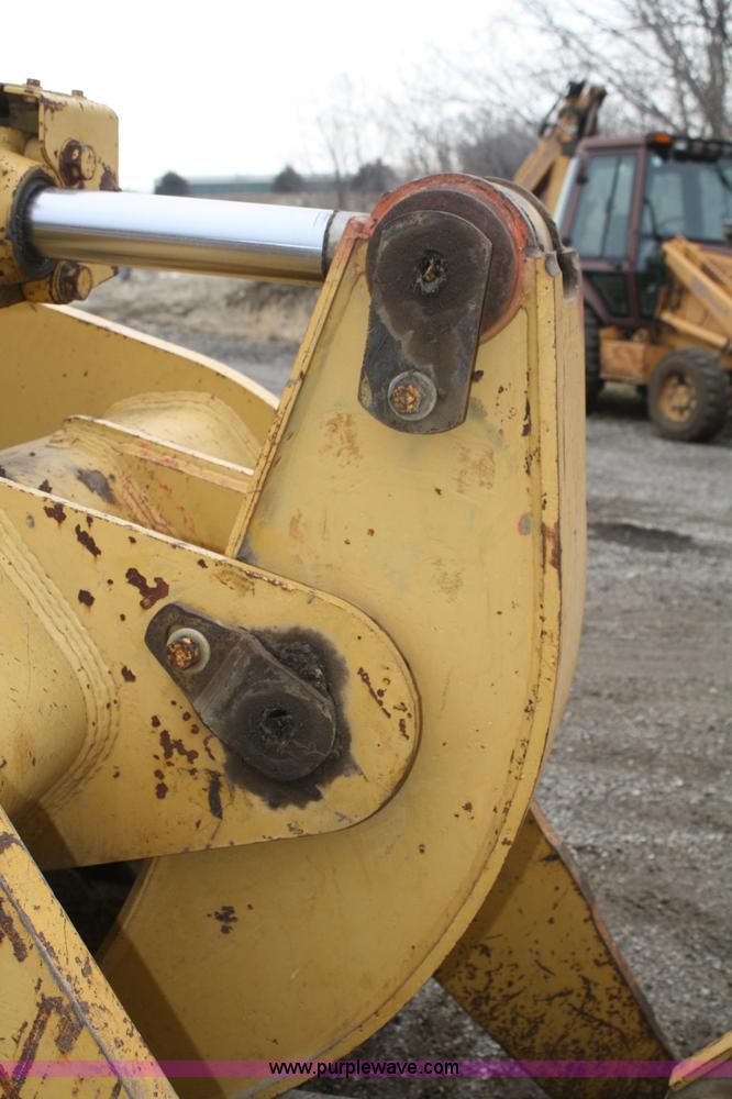 image for item A6763 1987 Caterpillar 953 track loader