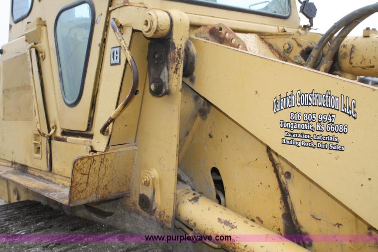 image for item A6763 1987 Caterpillar 953 track loader