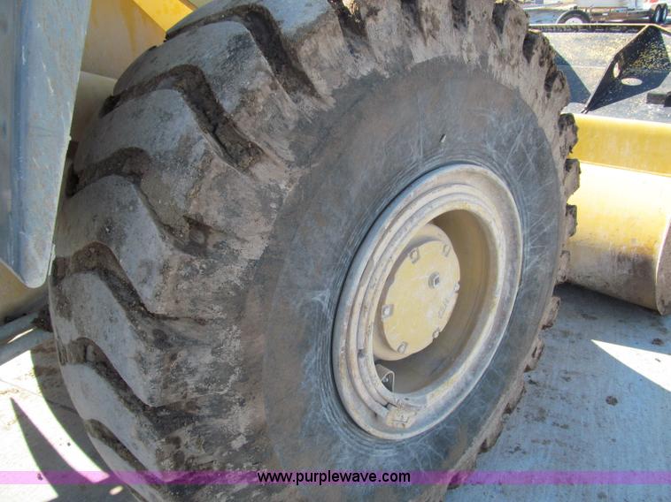 image for item A6764 1998 Komatsu WA450-3 wheel loader